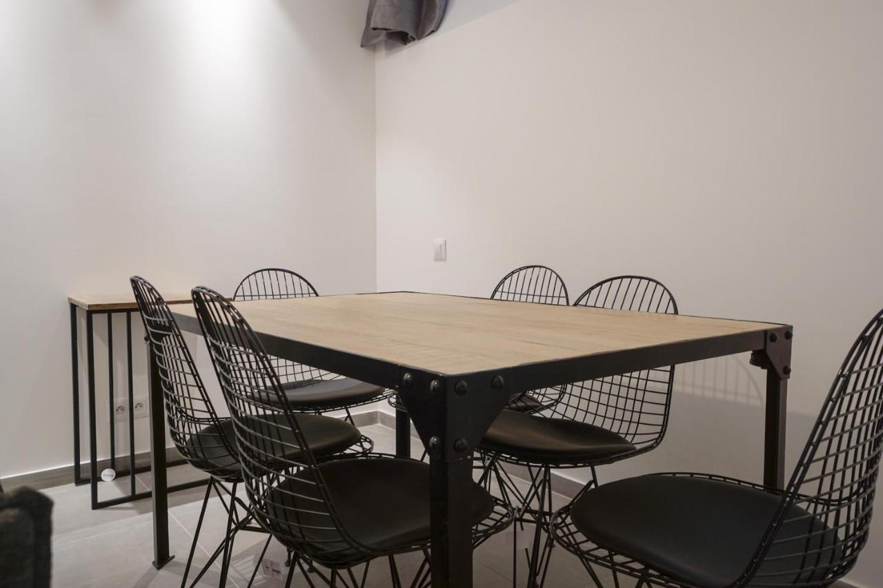 Modern Flat Close To The Eiffel Tower Apartment Paris